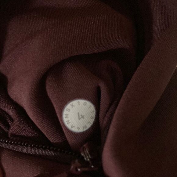 LULULEMON Define Jacket Special Edition Luxtreme Redwood Pleated Size 4 VEUC - Picture 9 of 13